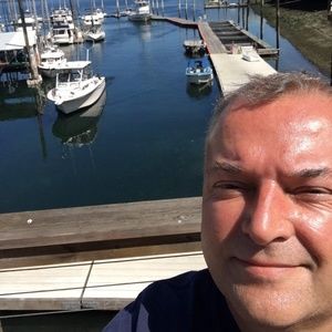 Meet your Posher, Christopher